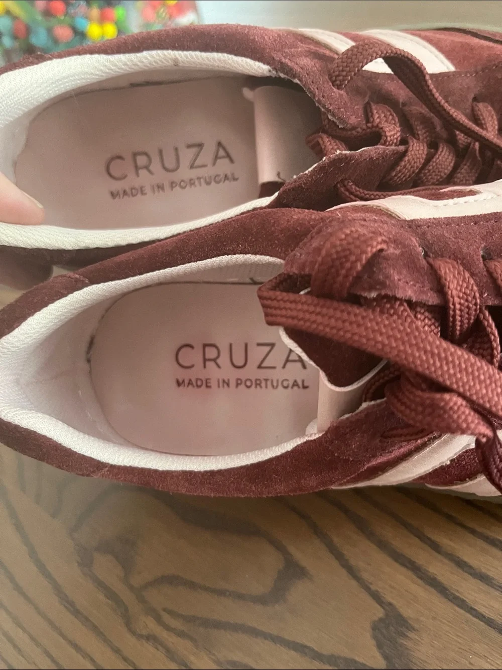 Cruza Burgundy Suede Sneakers Pink Trim Lace Up Retro Vibe Size 39 US 8.5
